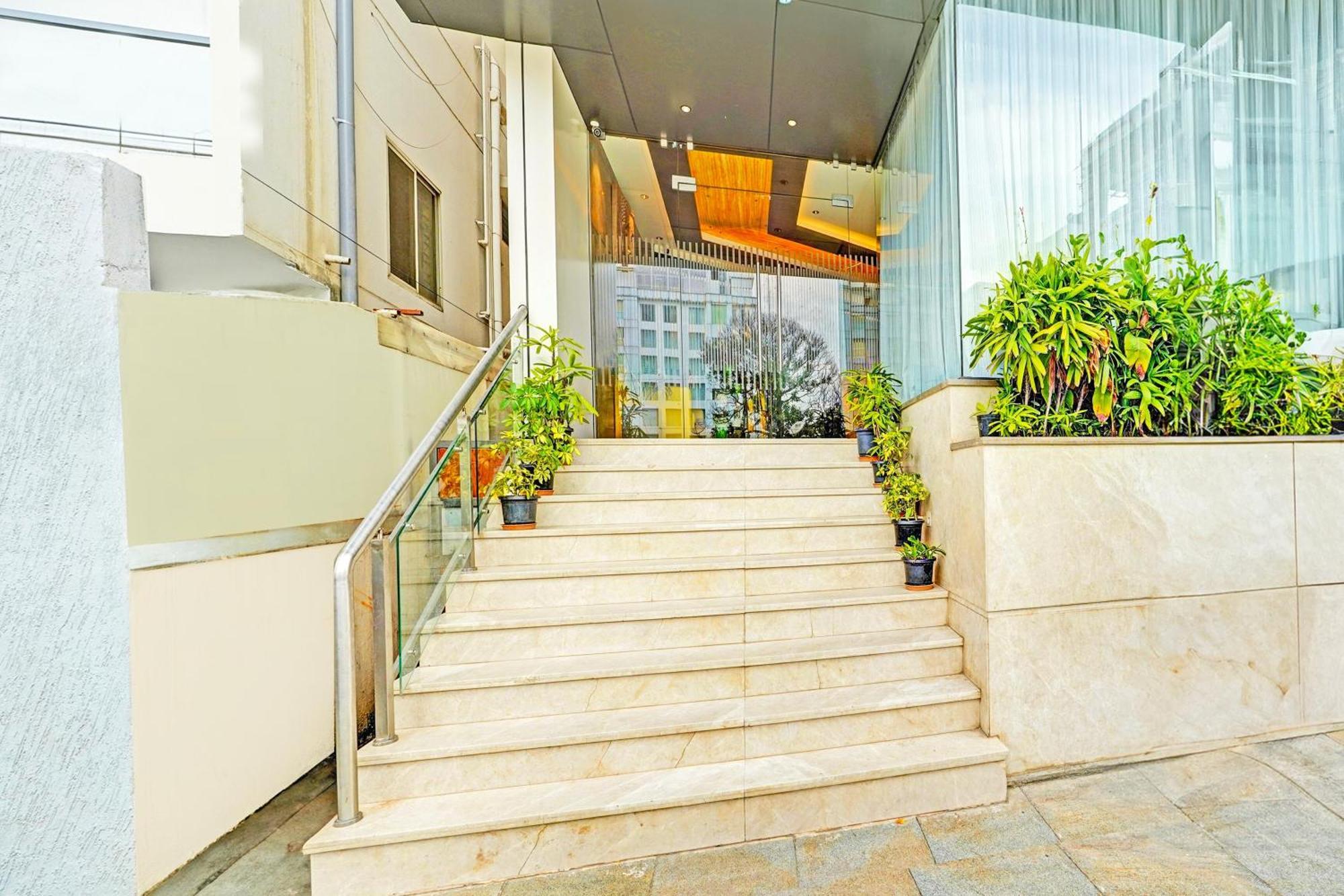 מלון העיר בנגלור Super Townhouse Indiranagar מראה חיצוני תמונה