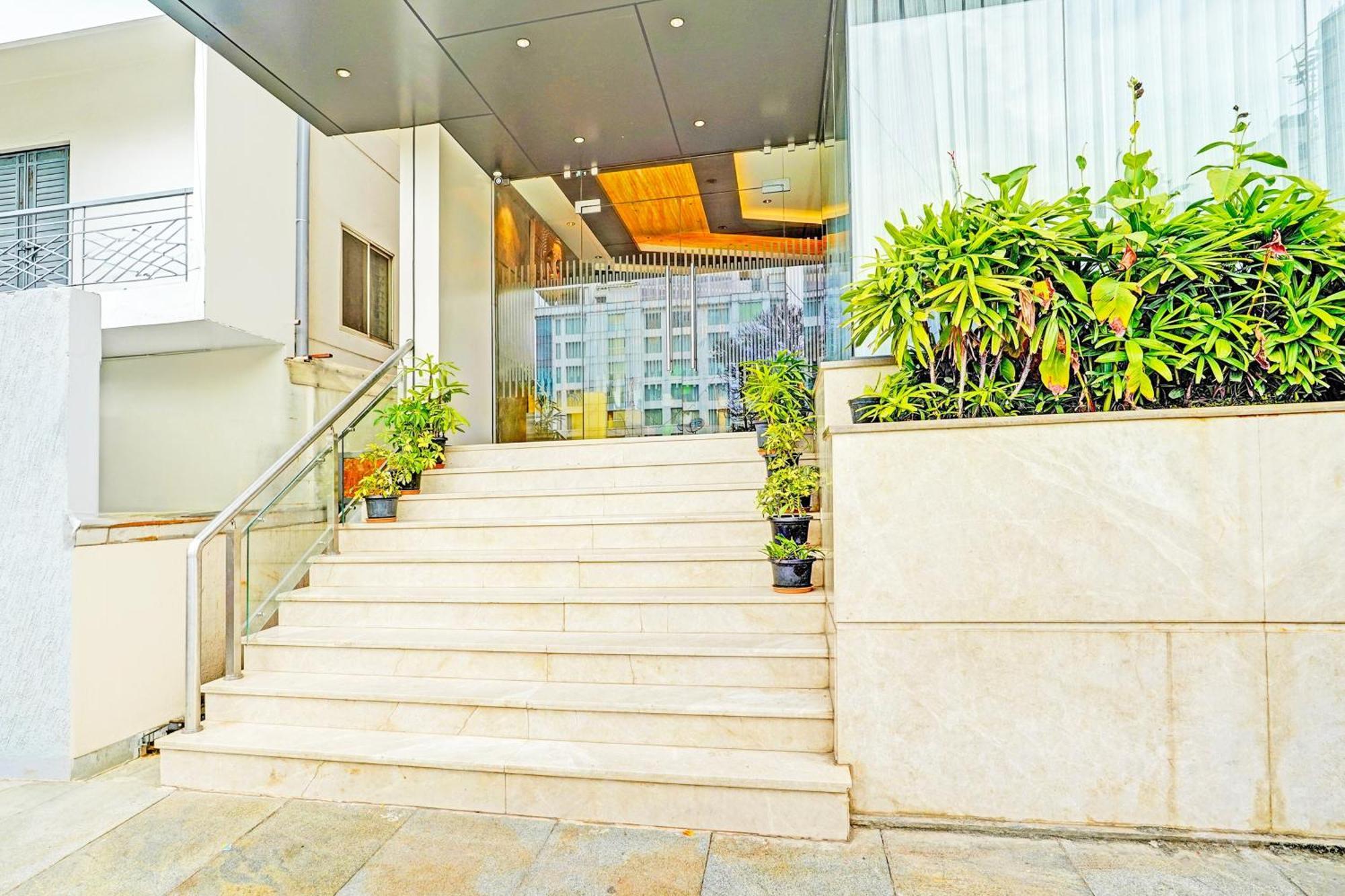 מלון העיר בנגלור Super Townhouse Indiranagar מראה חיצוני תמונה