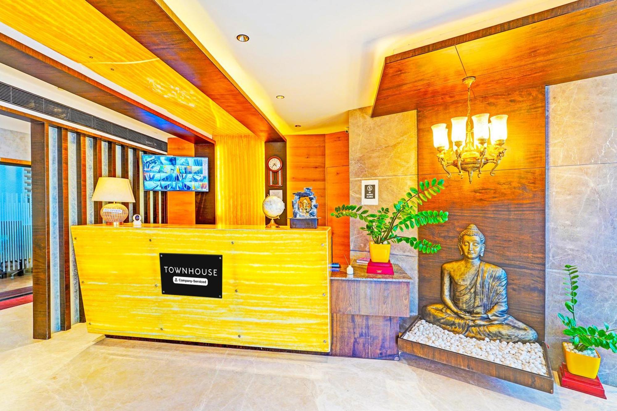 מלון העיר בנגלור Super Townhouse Indiranagar מראה חיצוני תמונה