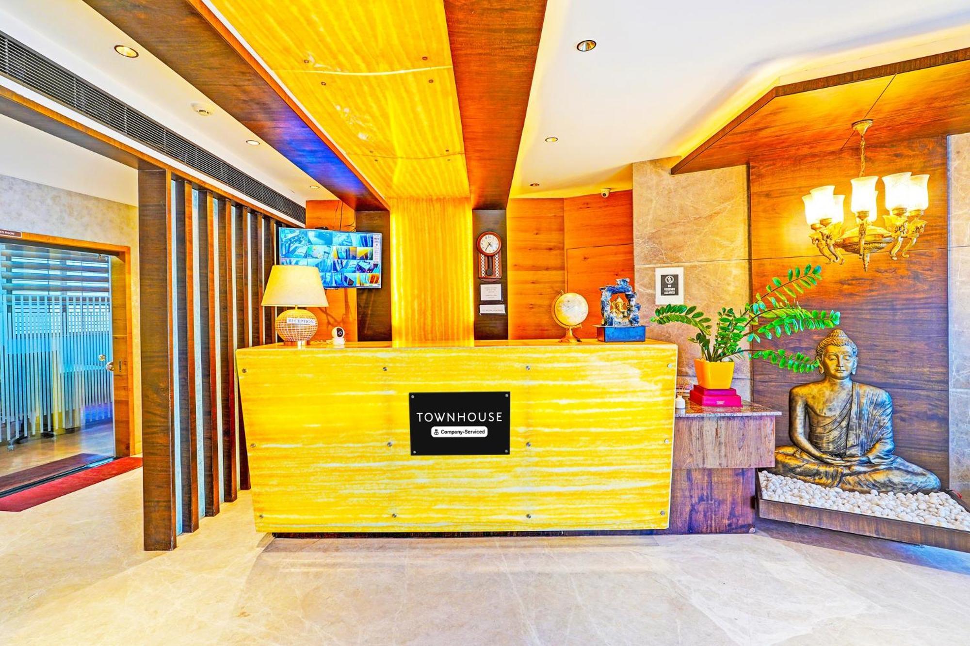 מלון העיר בנגלור Super Townhouse Indiranagar מראה חיצוני תמונה